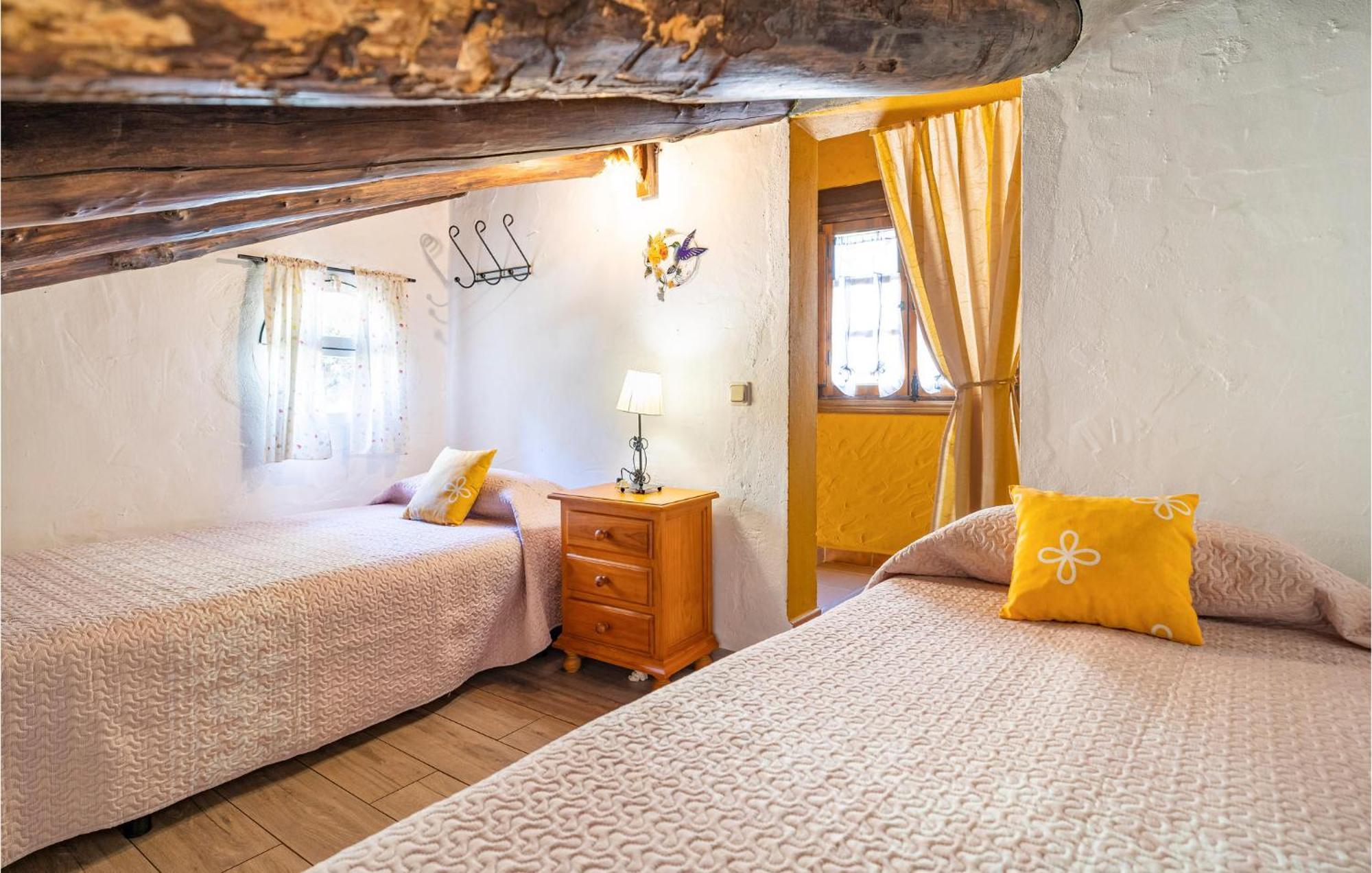 Amazing Cottage In Algatocin With Kitchen מראה חיצוני תמונה