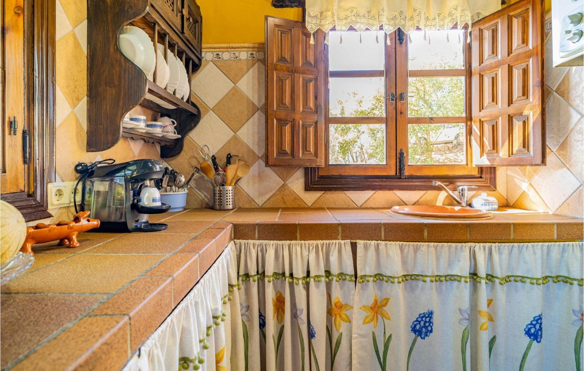 Amazing Cottage In Algatocin With Kitchen מראה חיצוני תמונה