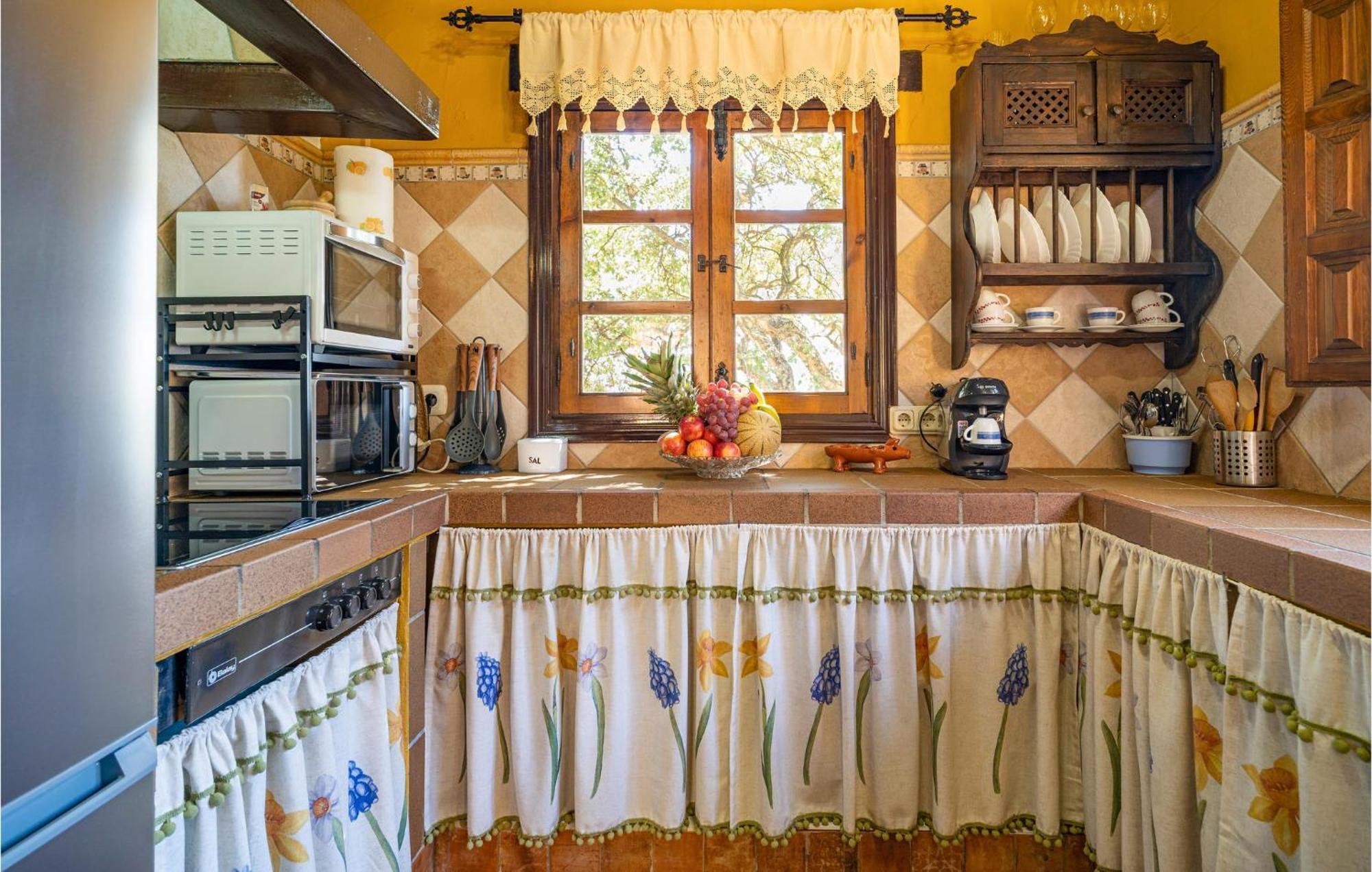 Amazing Cottage In Algatocin With Kitchen מראה חיצוני תמונה